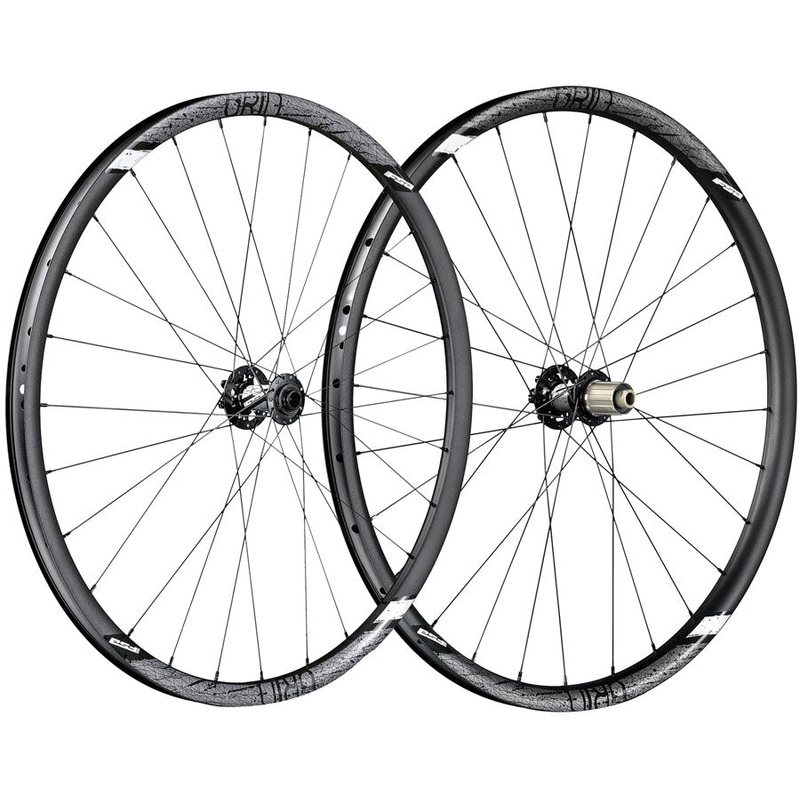 FSA Grid Boost Wheelset 27.5 28H 6-Bolt TA15 HG11