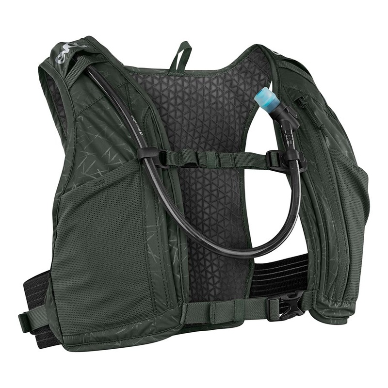 EVOC Hydro Pro 1.5 + 1.5l Bladder Hydration Vest Volume: 1.5L Bladder: Included (1.5L) Dark Olive