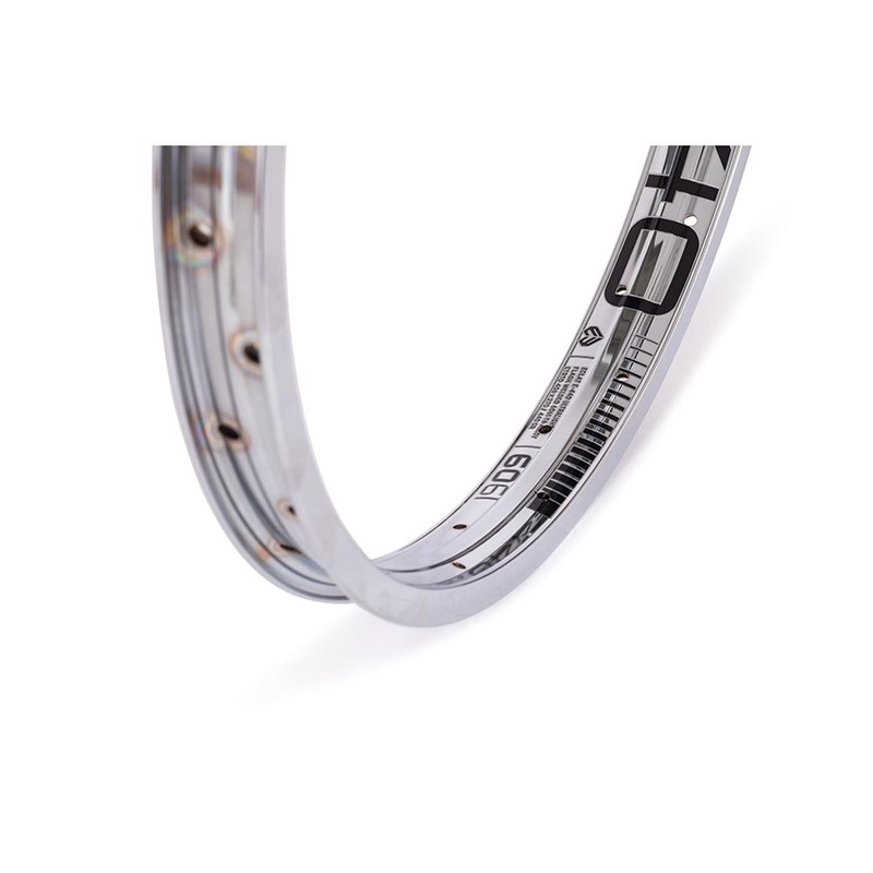 Eclat E440 Rim 20” Holes: 36 Chrome