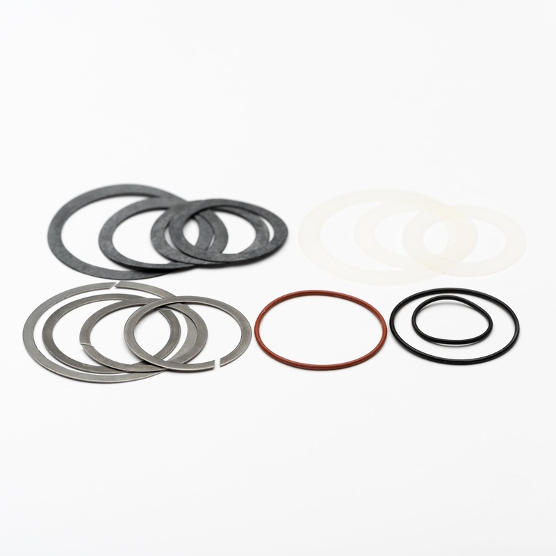 R45 Seal and Snap Ring Kit – Rear